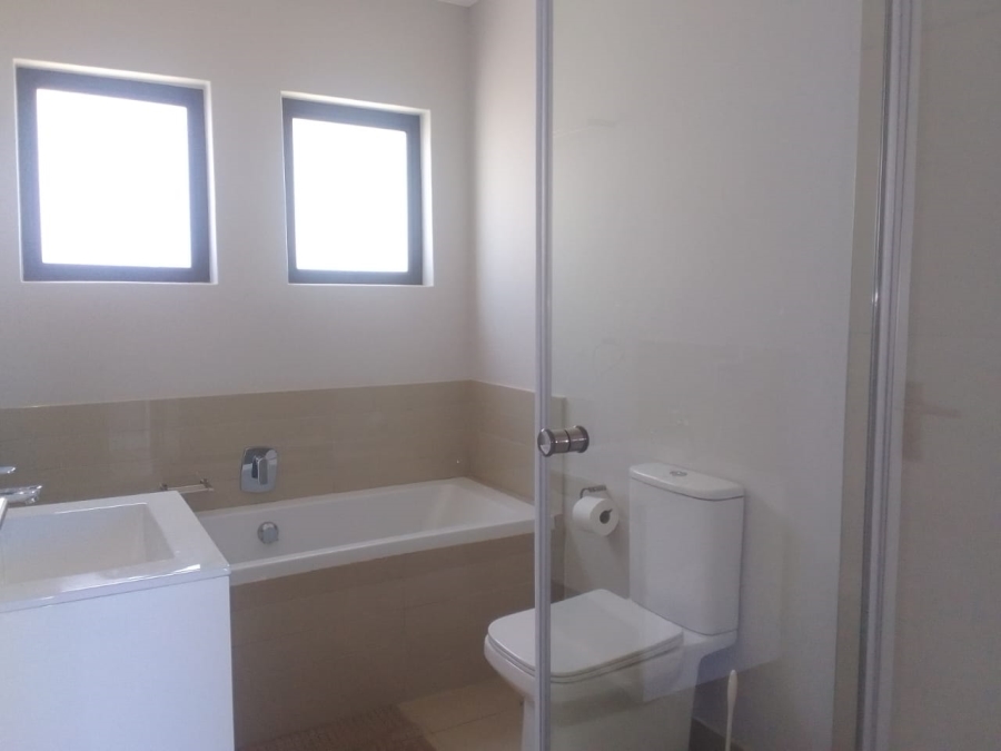 To Let 3 Bedroom Property for Rent in Winterstrand Eastern Cape